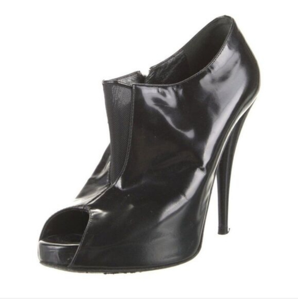 Fendi Patent Leather Mesh Accents T-Strap Pumps - Size 39